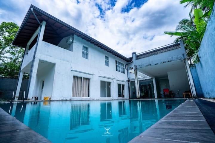 Villa 38 パードゥッカ エクステリア 写真